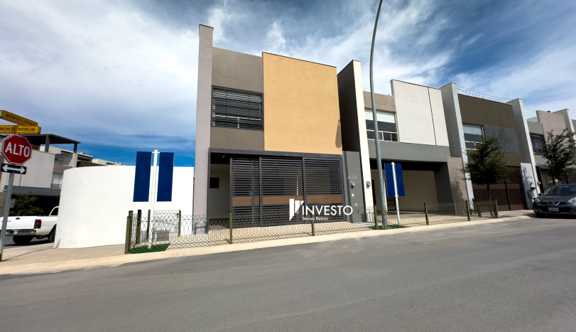 Montenova Residencial - Casas En Venta Dominio Cumbres - Agencia Inmobiliaria Investo Bienes Raíces