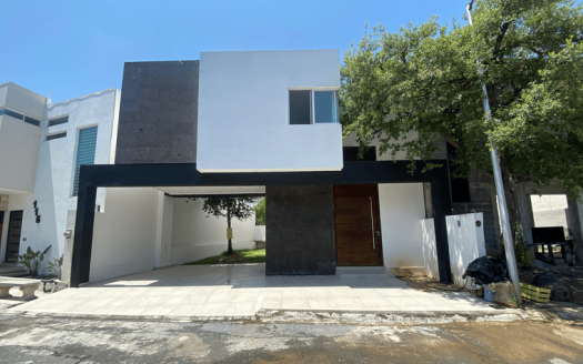 Casa en Venta en Cumbres de Santiago, Nuevo León